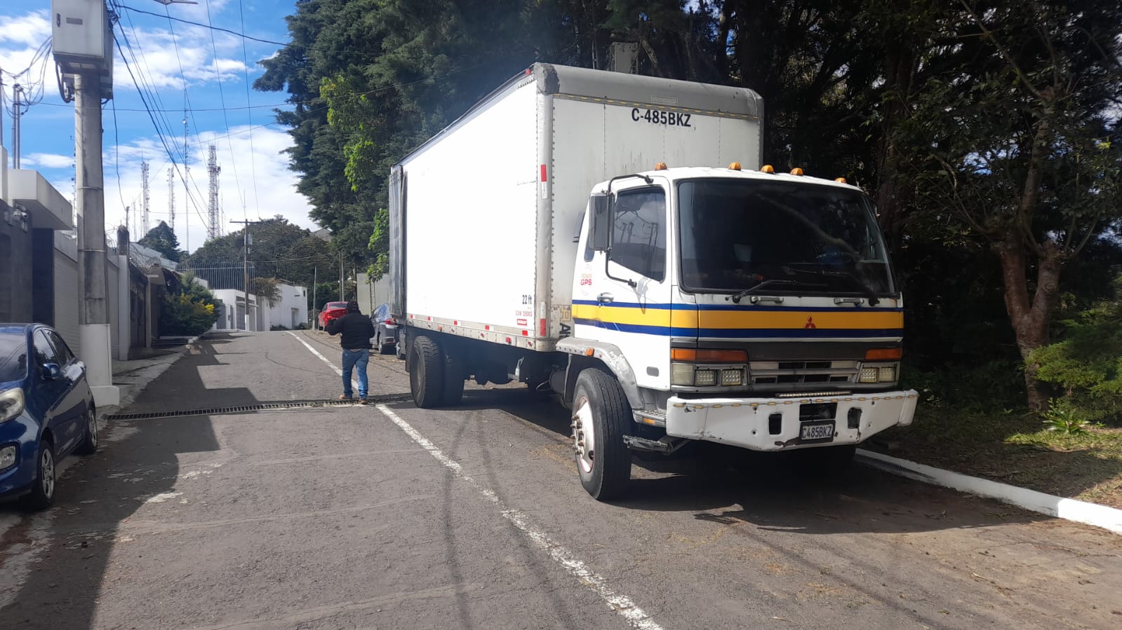 Camión de mudanzas en servicio